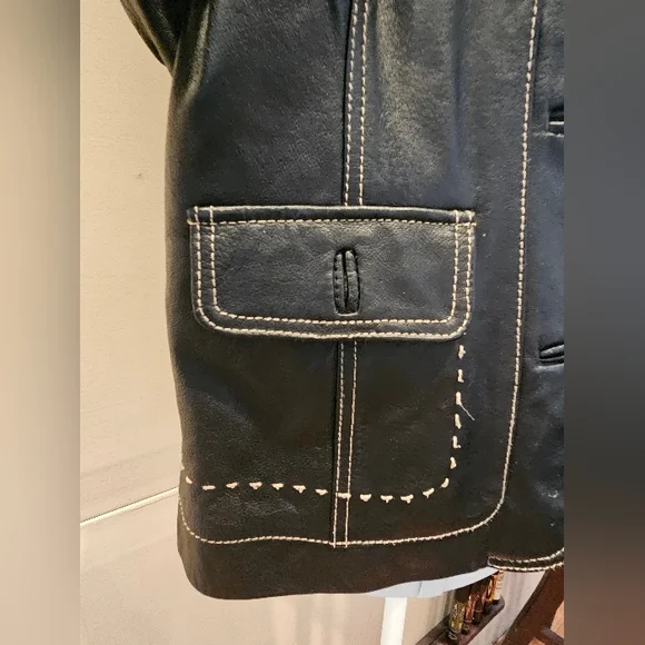 Leather Jacket - Picture 3 of 9